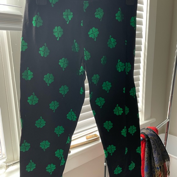 Miscellaneous sweats and leggings - Picture 7 of 7